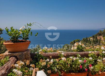 Villa in Monte Argentario, Italy (price on request)