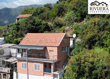 House for 155 000 euro in Herceg-Novi, Montenegro