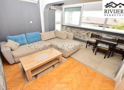 Wohnung für 240 000 euro in Herceg-Novi, Montenegro