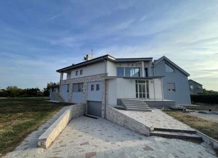 House in Podgorica, Montenegro (price on request)