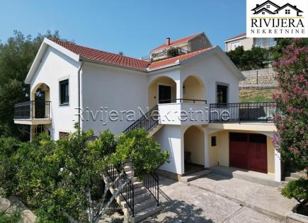 Maison pour 572 000 Euro à Herceg-Novi, Monténégro