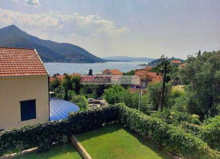 Apartment for 250 000 euro in Kamenari, Montenegro