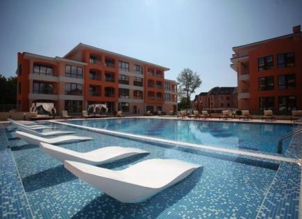 Flat for 165 000 euro in Saints Constantine and Helena, Bulgaria