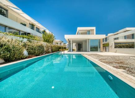 Villa for 2 908 000 euro in Paphos, Cyprus