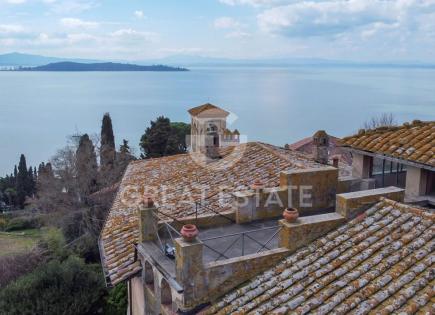 Villa for 1 700 000 euro in Magione, Italy