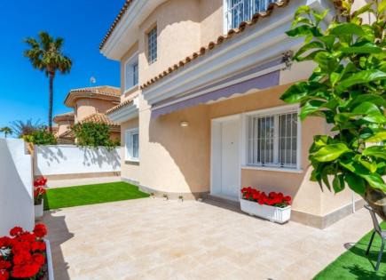 Villa für 385 000 euro in Torrevieja, Spanien