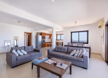Appartement pour 2 650 Euro par mois à Limassol, Chypre