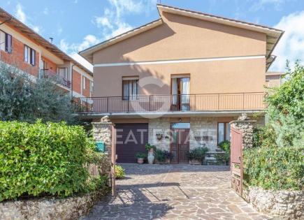 House for 330 000 euro in Citta della Pieve, Italy