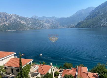Appartamento per 443 000 euro a Kotor, Montenegro