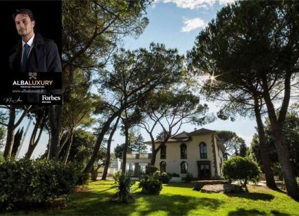 Villa for 3 000 000 euro in Passignano sul Trasimeno, Italy