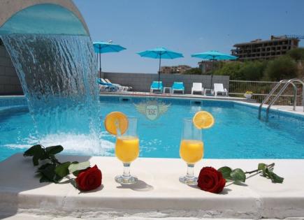 Propiedad comercial para 2 000 000 euro en Budva, Montenegro
