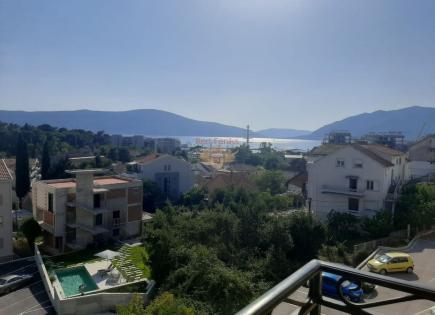 Appartamento per 233 100 euro a Tivat, Montenegro