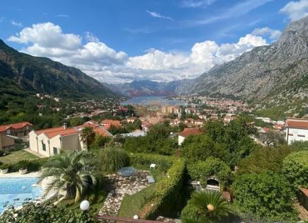 Casa para 950 000 euro en Kotor, Montenegro