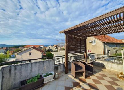 Casa per 490 000 euro a Tivat, Montenegro