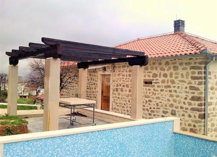 Casa para 580 000 euro en Kotor, Montenegro