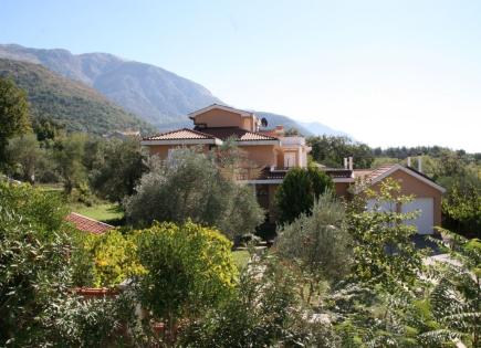 Casa per 1 100 000 euro a Tivat, Montenegro