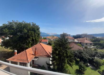 Flat for 175 000 euro in Herceg-Novi, Montenegro