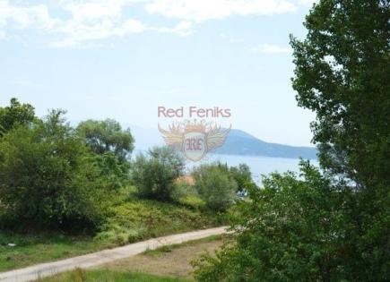 Grundstück für 300 000 euro in Herceg-Novi, Montenegro