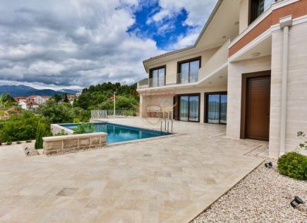 Casa para 1 200 000 euro en Tivat, Montenegro