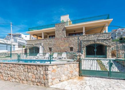 Haus für 350 000 euro in Budva, Montenegro