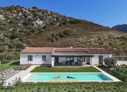 Villa for 930 000 euro in Olbia, Italy