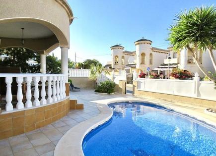 Villa for 1 750 euro in Orihuela Costa, Spain