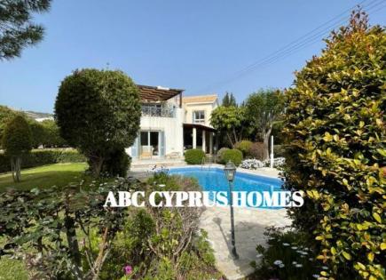 Villa for 795 000 euro in Latchi, Cyprus