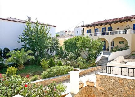 Townhouse for 1 100 000 euro in Peloponnese, Greece