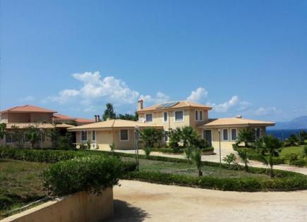 House for 2 200 000 euro in Peloponnese, Greece