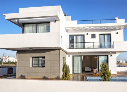 Villa für 474 000 euro in Gazimağusa, Zypern