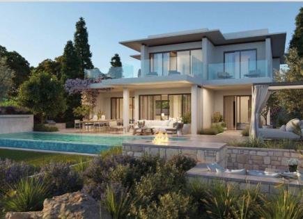 House for 1 880 000 euro in Paphos, Cyprus