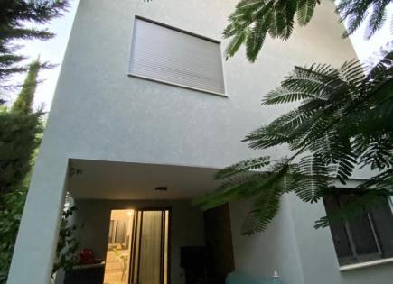 House for 2 500 000 euro in Parekklisia, Cyprus