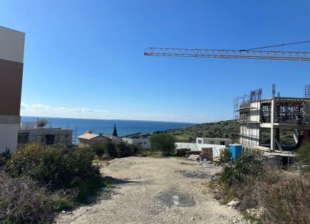 Terrain pour 2 000 000 Euro à Agios Tychon, Chypre