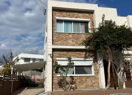 House for 2 400 euro per month in Agios Athanasios, Cyprus