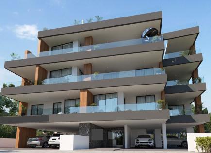 Apartment for 220 000 euro on Finikoudes Beach, Cyprus