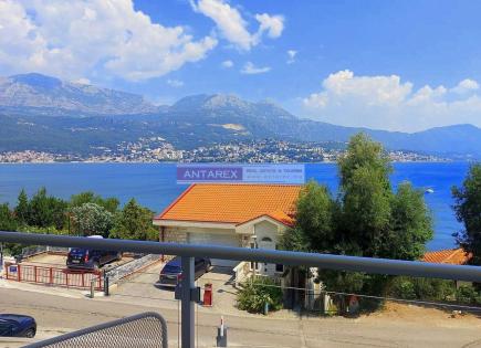 Apartamento para 410 000 euro en Njivice, Montenegro