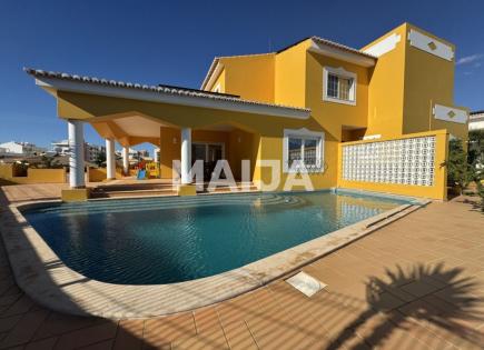 House for 850 000 euro in Portimao, Portugal