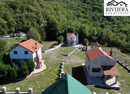 Haus für 395 000 euro in Herceg-Novi, Montenegro