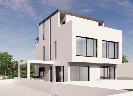 Stadthaus für 350 000 euro in Larnaka, Zypern