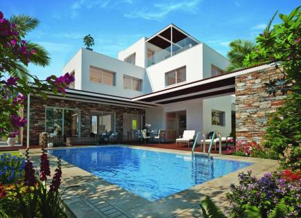 House for 980 000 euro in Paphos, Cyprus