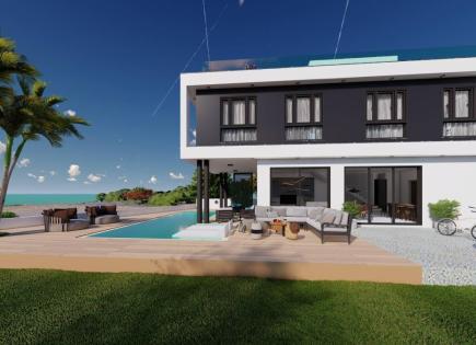 Casa per 650 000 euro a Protaras, Cipro