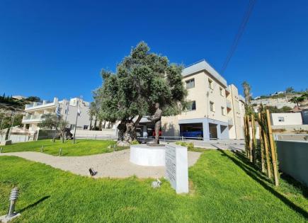 Appartement pour 2 200 Euro par mois à Agios Tychon, Chypre