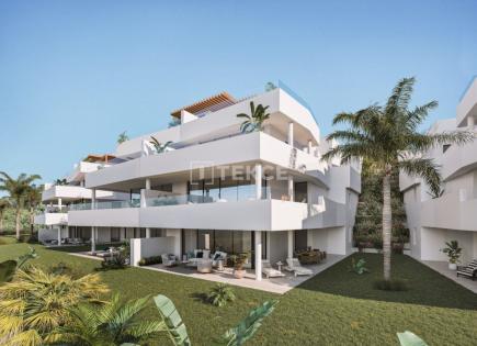 Apartment for 908 000 euro in Estepona, Spain