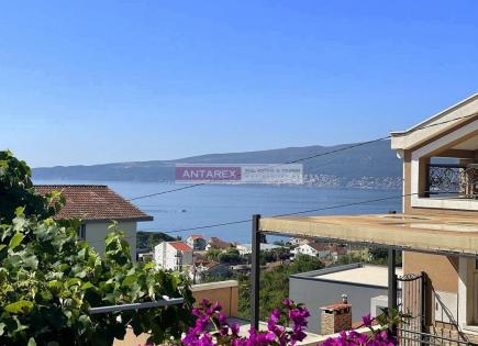 Apartment for 275 000 euro in Bijela, Montenegro