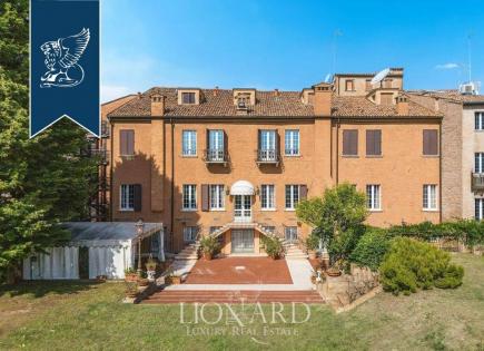 Hotel for 4 950 000 euro in Ferrara, Italy