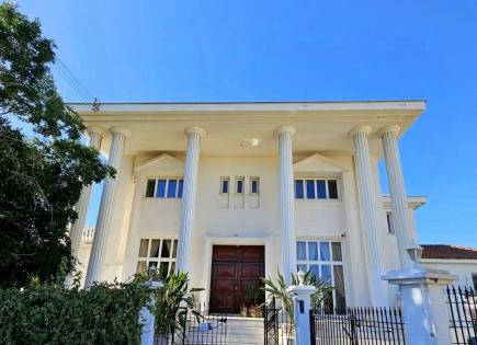 Villa für 1 990 000 euro in Larnaka, Zypern