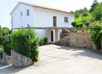 House for 602 000 euro in Rabac, Croatia