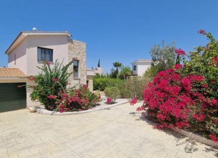 House for 495 000 euro in Kouklia, Cyprus