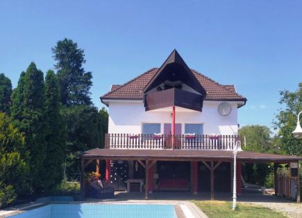 House for 550 000 euro in Vonyarcvashegy, Hungary