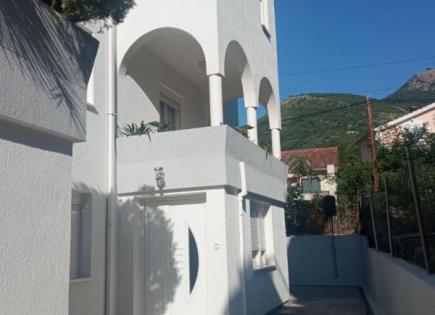 House for 500 000 euro in Kamenari, Montenegro